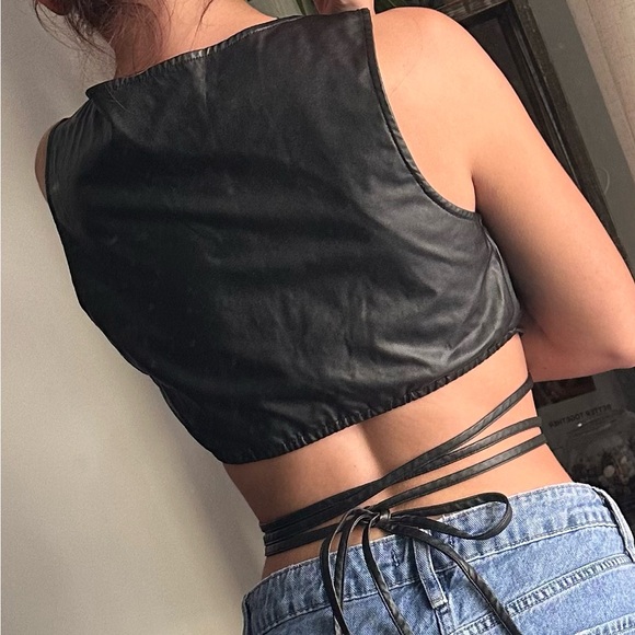 Top - Picture 3 of 3